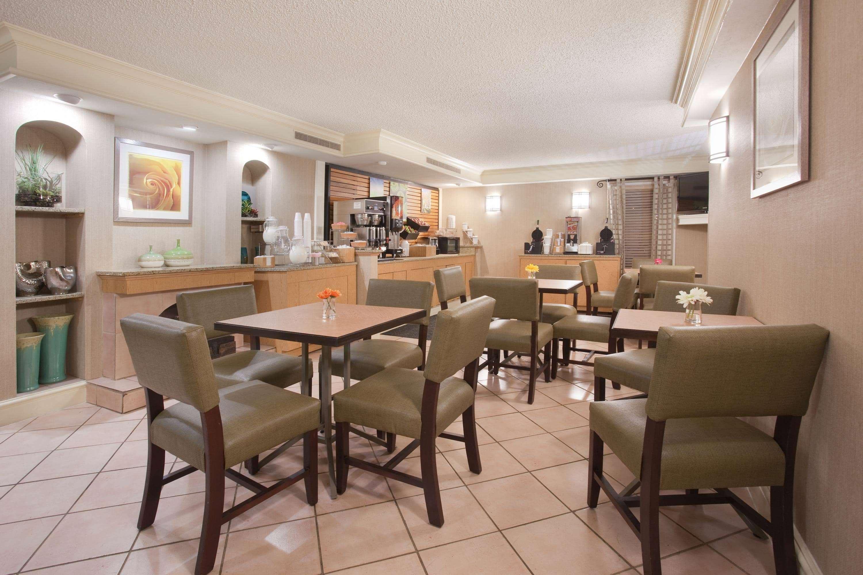 La Quinta Inn By Wyndham Denver Central Buitenkant foto